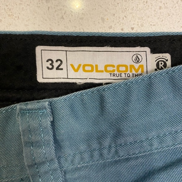 Volcom Frickin’ Modern Chino Shorts. Dusty blue. 32x19 - Picture 3 of 3